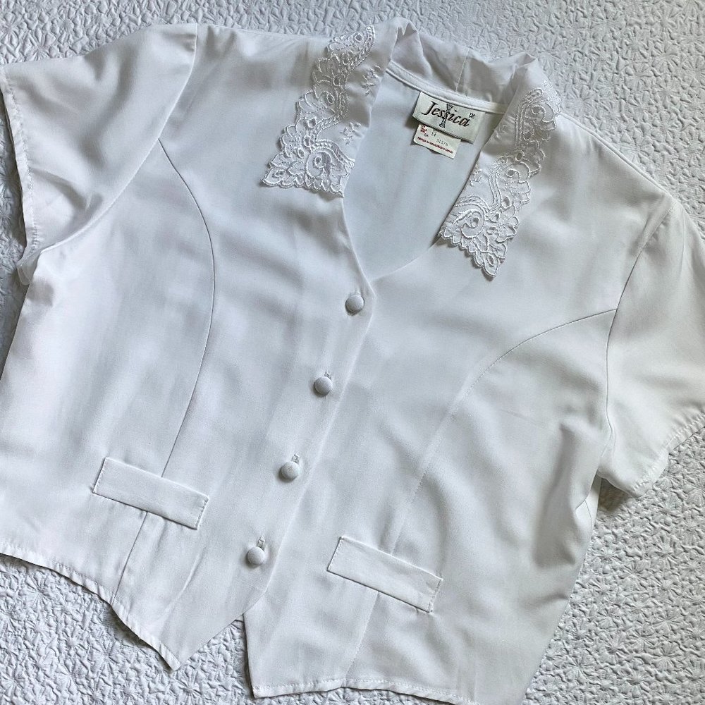 Vintage White Embroidered Collar Blouse
